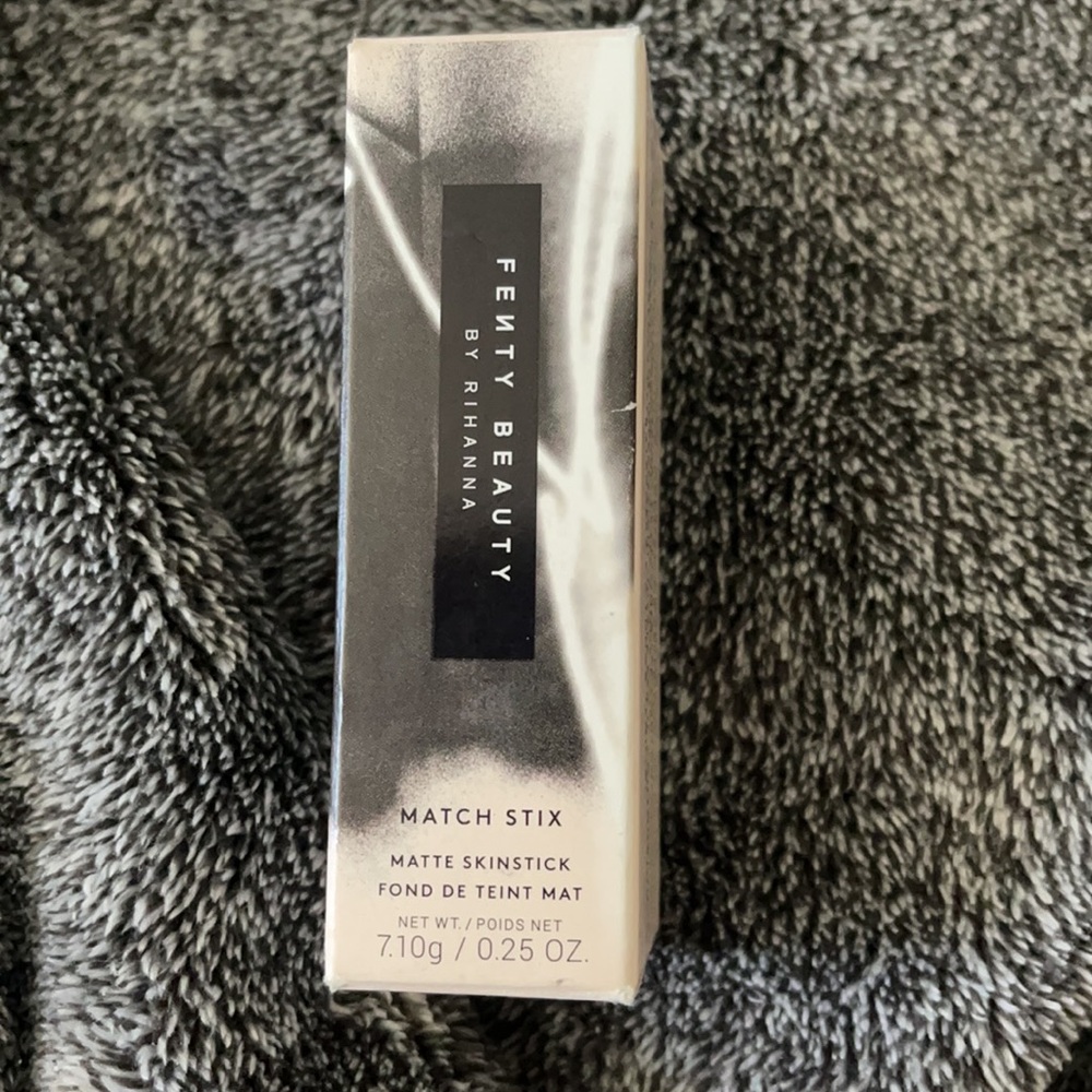 Fenty Ebony Match Stix Matte Contour Skinstick - Picture 2 of 5
